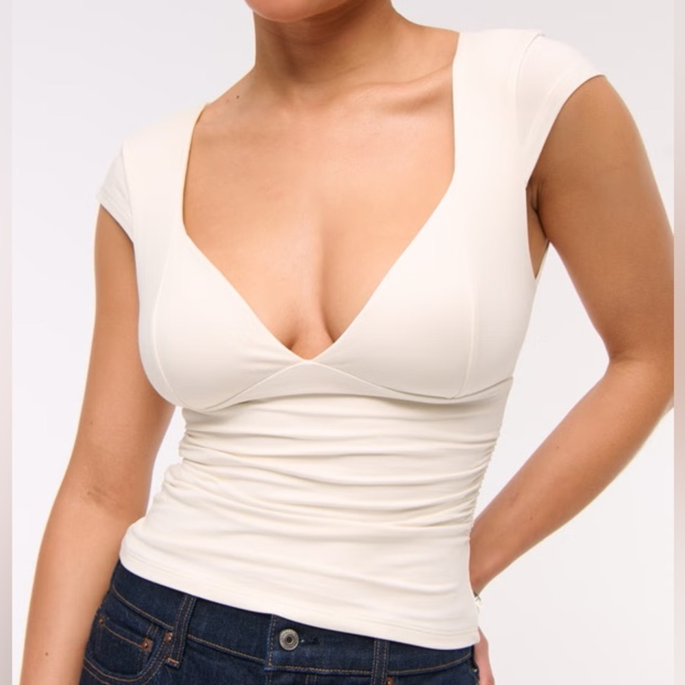 Abercrombie & Fitch Top